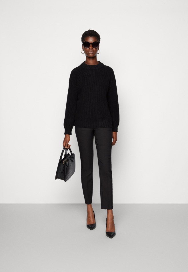 Gabour | Talons Classiques Exclusifs Noirs